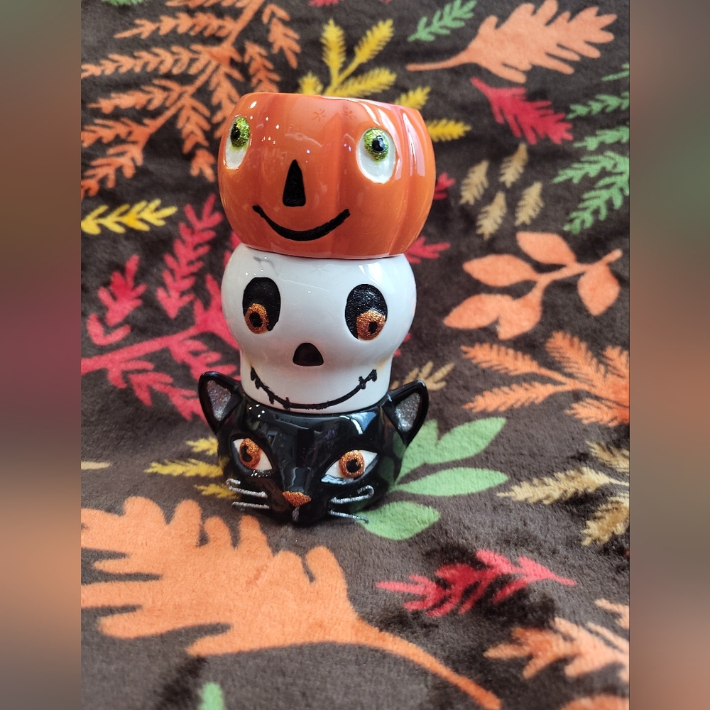 Hallmark 3-tier Stackable Halloween Decor With Candle. Ghost, Pumpkin, Black Cat